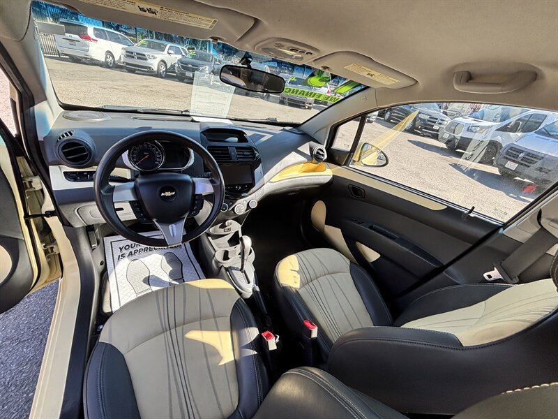 2013 Chevrolet Spark 1LT - Photo 12