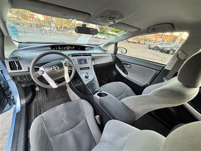 2014 Toyota Prius Plug-in Hybrid Advanced - Photo 13 - Arleta, CA 91331