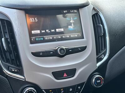 2018 Chevrolet Cruze LS Auto   - Photo 17 - Arleta, CA 91331