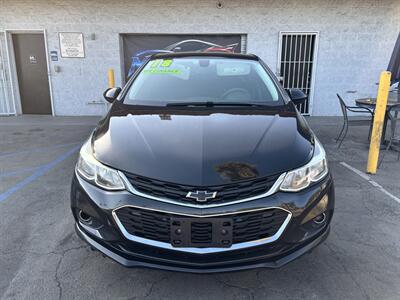 2018 Chevrolet Cruze LS Auto   - Photo 2 - Arleta, CA 91331