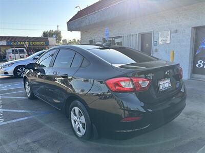 2018 Chevrolet Cruze LS Auto   - Photo 5 - Arleta, CA 91331