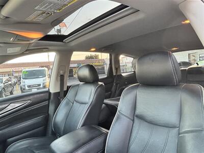 2018 INFINITI QX60 Limited - Photo 11 - Arleta, CA 91331