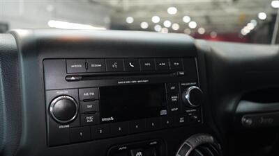 2007 Jeep Wrangler Unlimited Sahara   - Photo 12 - Cleveland, OH 44111