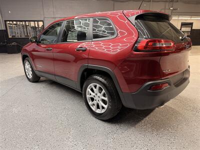 2015 Jeep Cherokee Sport - Photo 4 - Cleveland, OH 44111