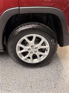 2015 Jeep Cherokee Sport - Photo 8 - Cleveland, OH 44111