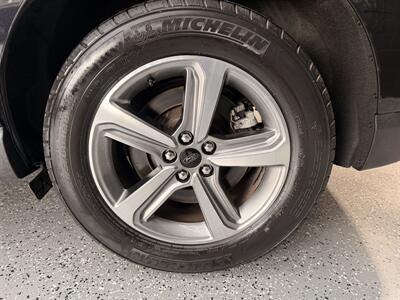 2023 Ford Edge SEL - Photo 19 - Cleveland, OH 44111