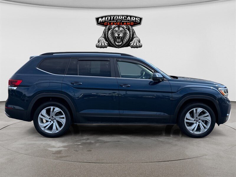 2022 Volkswagen Atlas SE w/Tech - Photo 6