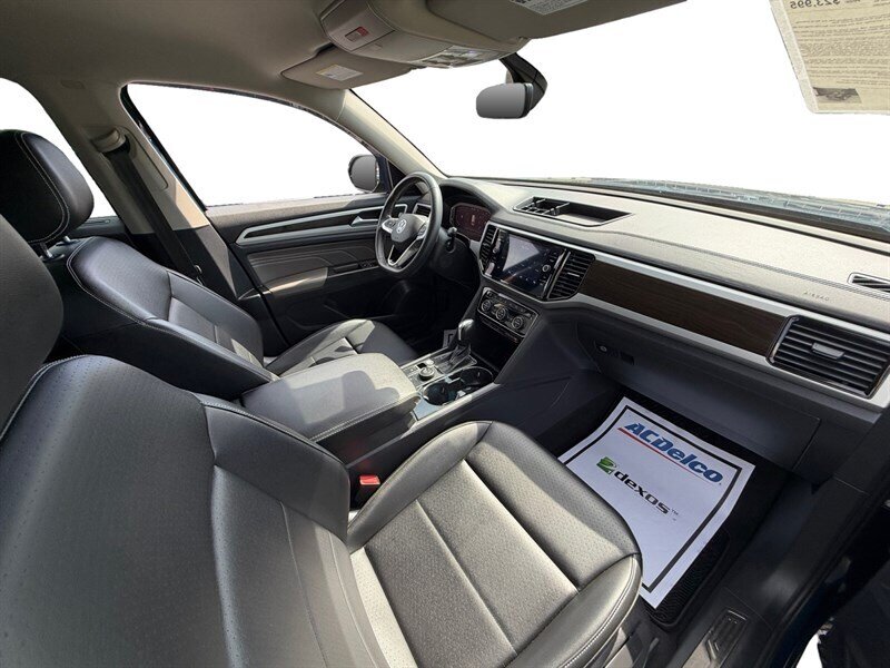 2022 Volkswagen Atlas SE w/Tech - Photo 15