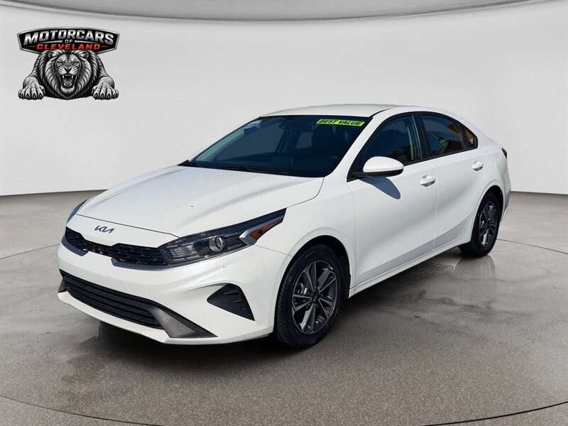 2024 Kia Forte LXS   - Photo 1 - Cleveland, OH 44111