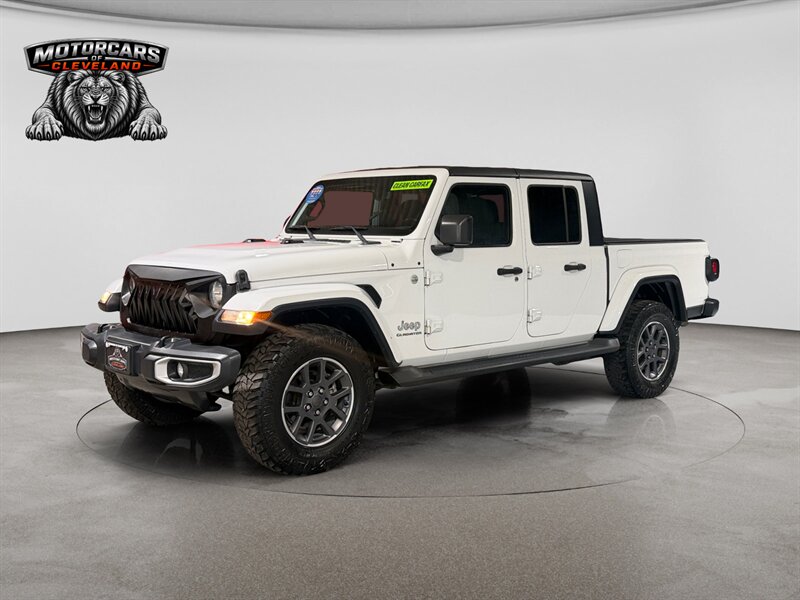 2020 Jeep Gladiator Overland   - Photo 1 - Cleveland, OH 44111