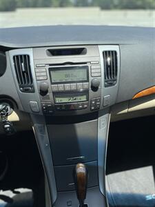 2009 Hyundai SONATA SE   - Photo 12 - Riverside, CA 92506