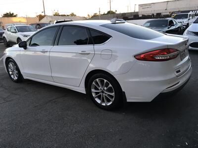 2020 Ford Fusion SE - Photo 10 - Santa Ana, CA 92704