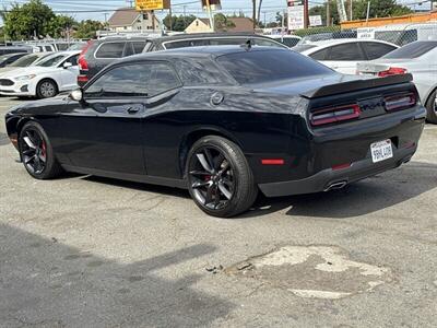2022 Dodge Challenger GT - Photo 6 - Santa Ana, CA 92704