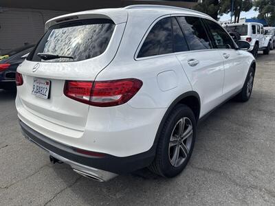 2019 Mercedes-Benz GLC GLC 300 - Photo 6 - Santa Ana, CA 92704
