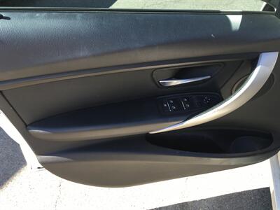 2017 BMW 320i - Photo 7 - Santa Ana, CA 92704