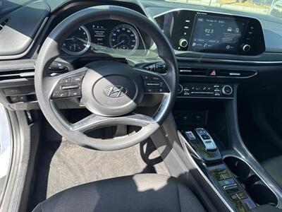 2021 Hyundai SONATA SEL - Photo 13 - Santa Ana, CA 92704