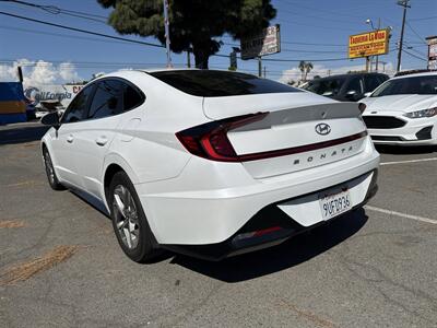 2021 Hyundai SONATA SEL - Photo 5 - Santa Ana, CA 92704