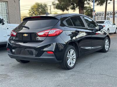 2019 Chevrolet Cruze LS   - Photo 9 - Santa Ana, CA 92704