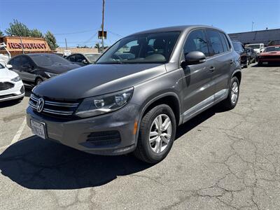 2013 Volkswagen Tiguan S   - Photo 3 - Santa Ana, CA 92704