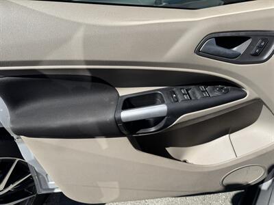 2016 Ford Transit Connect XLT   - Photo 12 - Santa Ana, CA 92704