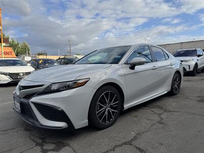 2023 Toyota Camry Hybrid SE - Photo 3 - Santa Ana, CA 92704