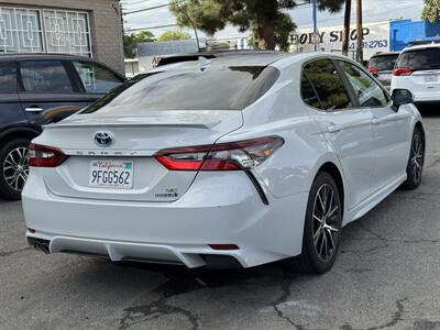 2023 Toyota Camry Hybrid SE - Photo 8 - Santa Ana, CA 92704