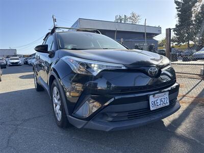 2019 Toyota C-HR LE - Photo 2 - Santa Ana, CA 92704