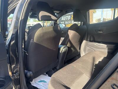2019 Toyota C-HR LE - Photo 12 - Santa Ana, CA 92704