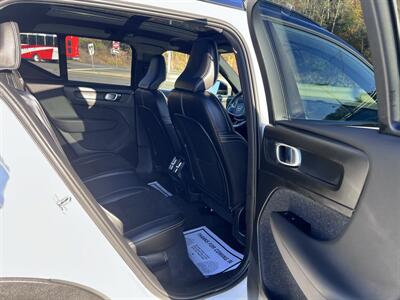 2022 Volvo XC40 T5 R-Design   - Photo 14 - Coal Township, PA 17866