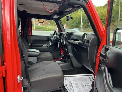 2017 Jeep Wrangler Sport S   - Photo 15 - Coal Township, PA 17866