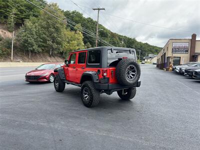 2017 Jeep Wrangler Sport S   - Photo 6 - Coal Township, PA 17866