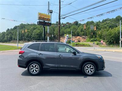 2023 Subaru Forester Premium   - Photo 2 - Coal Township, PA 17866