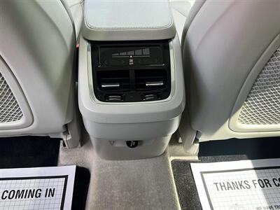 2016 Volvo XC90 T6 Momentum - Photo 18 - Coal Township, PA 17866