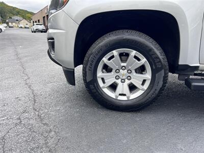 2019 Chevrolet Colorado LT   - Photo 7 - Coal Township, PA 17866