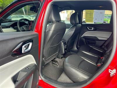 2025 Jeep Compass Limited   - Photo 12 - Coal Township, PA 17866