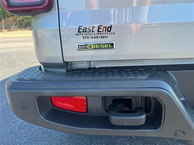 2021 Jeep Gladiator Overland   - Photo 7 - Coal Township, PA 17866
