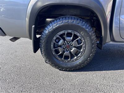 2022 Nissan Frontier PRO-4X   - Photo 9 - Coal Township, PA 17866