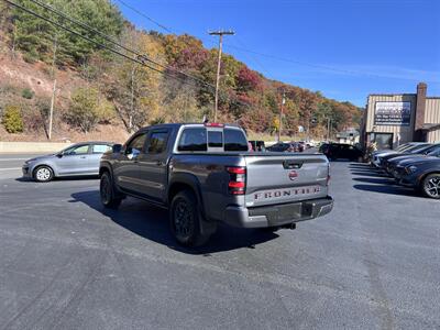 2022 Nissan Frontier PRO-4X   - Photo 4 - Coal Township, PA 17866