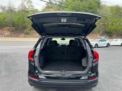 2022 GMC Terrain SLE - Photo 13 - Coal Township, PA 17866