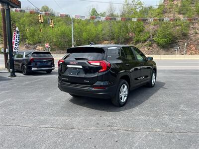 2022 GMC Terrain SLE - Photo 4 - Coal Township, PA 17866