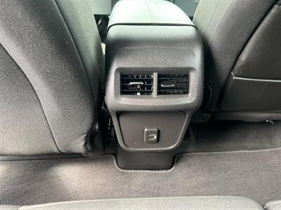 2022 GMC Terrain SLE - Photo 16 - Coal Township, PA 17866