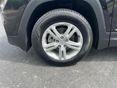 2022 GMC Terrain SLE - Photo 8 - Coal Township, PA 17866
