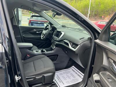 2022 GMC Terrain SLE - Photo 15 - Coal Township, PA 17866