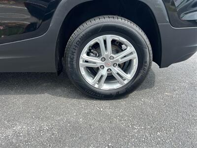 2022 GMC Terrain SLE - Photo 7 - Coal Township, PA 17866