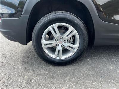 2022 GMC Terrain SLE - Photo 10 - Coal Township, PA 17866
