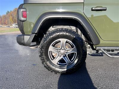 2023 Jeep Wrangler Sport S - Photo 9 - Coal Township, PA 17866