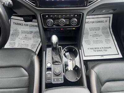 2021 Volkswagen Atlas V6 SEL Premium 4Motion - Photo 21 - Coal Township, PA 17866