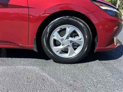 2022 Hyundai ELANTRA SE - Photo 10 - Coal Township, PA 17866
