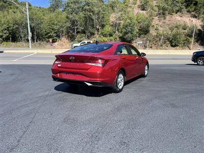 2022 Hyundai ELANTRA SE - Photo 3 - Coal Township, PA 17866