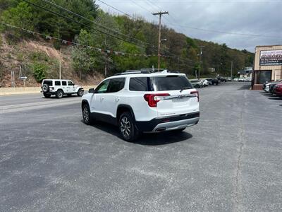 2023 GMC Acadia SLT   - Photo 5 - Coal Township, PA 17866